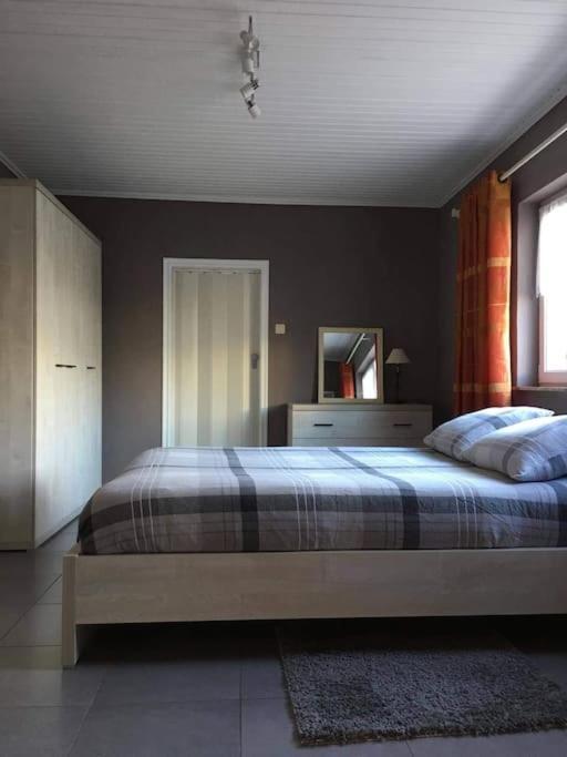 Ferienwohnung Le Calme De La Prairie De Lüttich Exterior foto